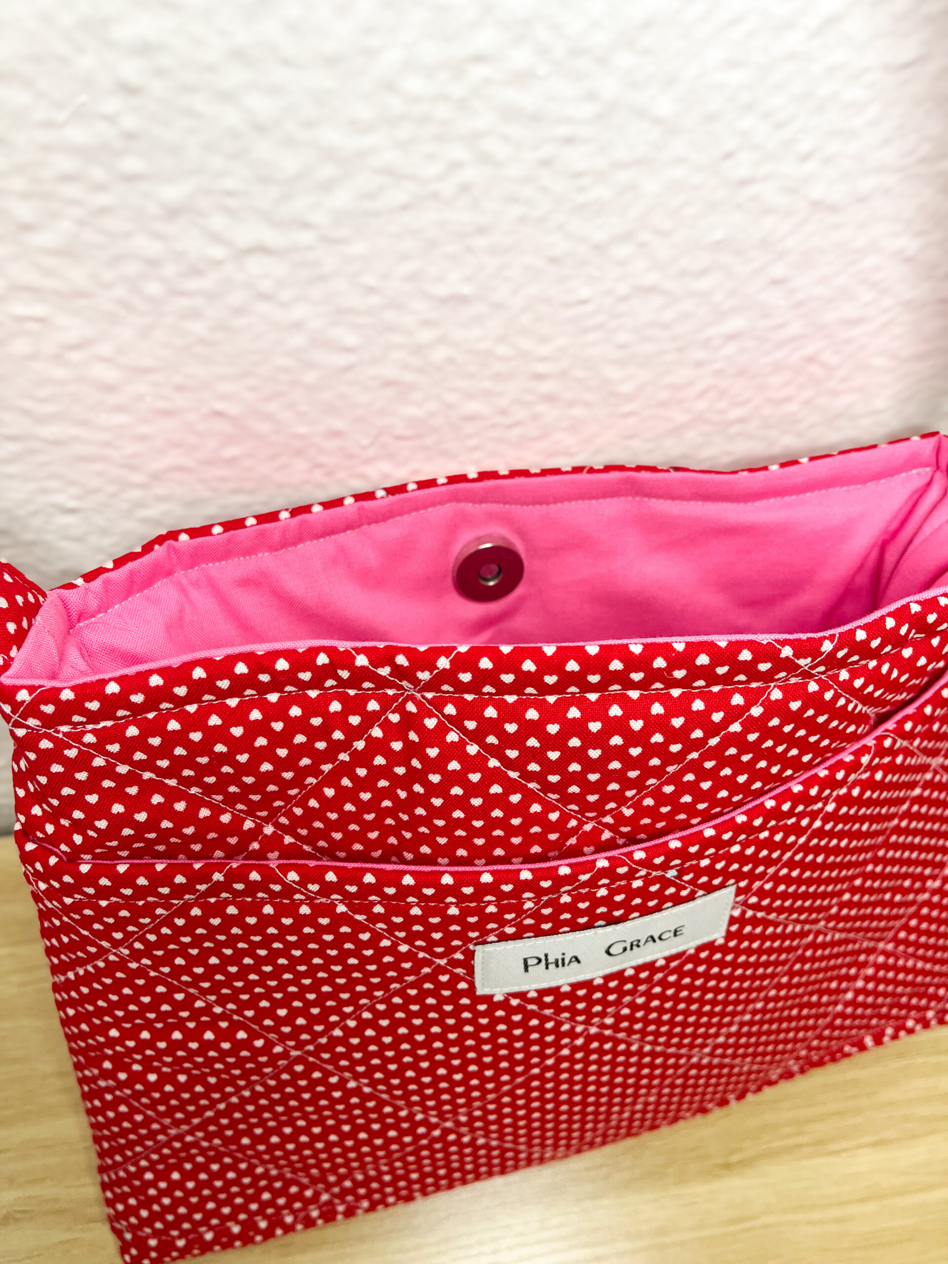 Quilted Shoulder Bag in Red Hearts Print