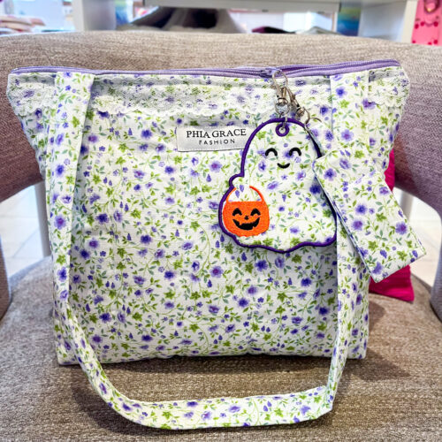 Embroidered Ghost Keychain With Bow